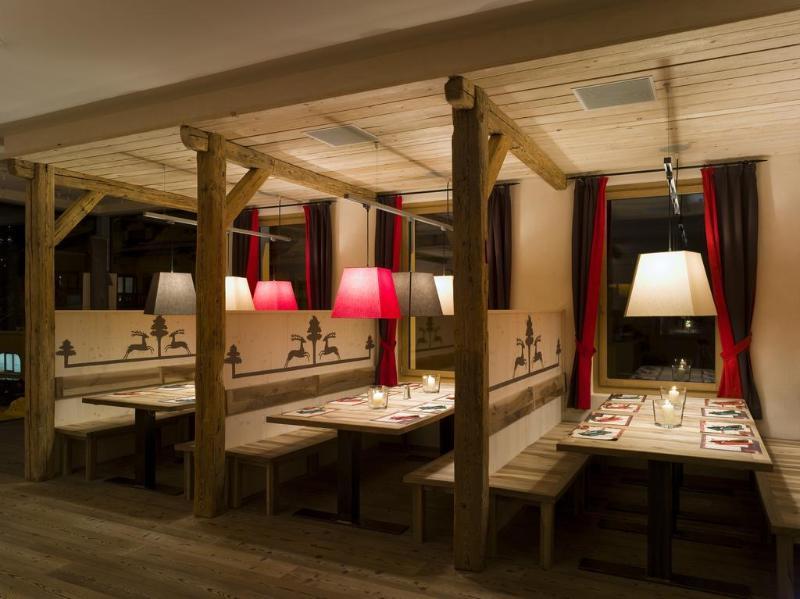 Hotel Loeffler St. Moritz Exterior photo